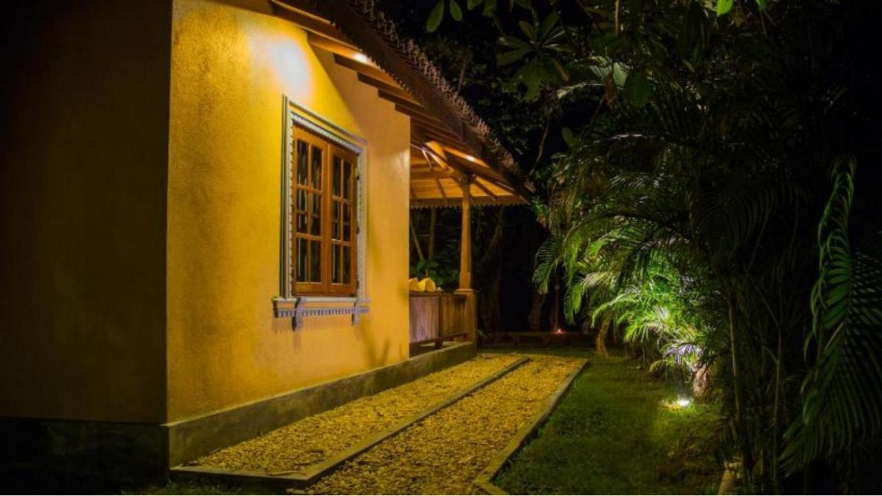 Birds Paradise Cabanas Унаватуна Экстерьер фото